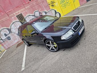 Skoda Octavia 1.8T RS - 2