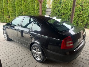 Škoda Octavia 2.0 TDI Ambiente - 2