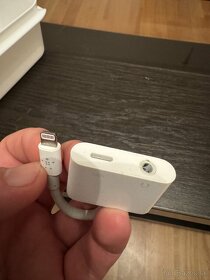 apple redukcia audio - zn belkin lightning to 3,5mm jack - 2