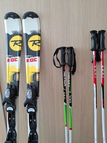 Detské lyže Rossignol 120 cm , lyžiarky Nordica GPx , palice - 2