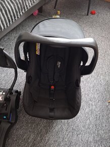 Vajíčko Britax Römer s Isofix základňou - 2