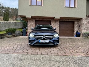 Mercedes Benz E220d AMG line - 2