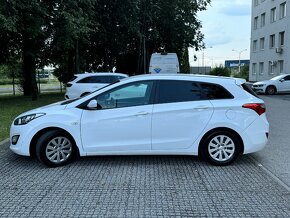 HYUNDAI i30 kombi 1,6 diesel - 2