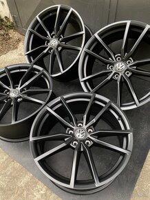 ‼️✅ R19 ®️ Originál VW Pretoria 5x112 ET44 ✅ Passat R Line - 2