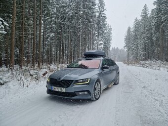 Škoda Superb Combi 1.6 TDI Ambition DSG rv: 2016 - 2