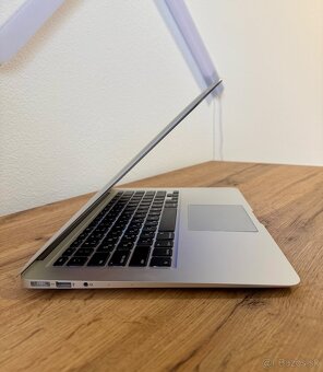 Apple MacBook Air 13 - 2