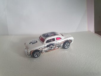 Hot Wheels Ford 1949 Shoe Boc - 2