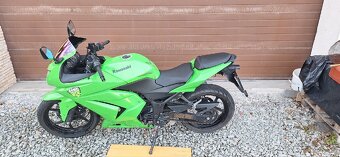 Kawasaki Ninja 250 - 2