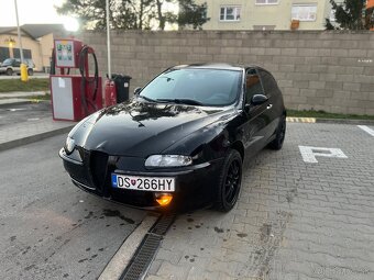 Alfa Romeo 147 1.9 JTD - 2