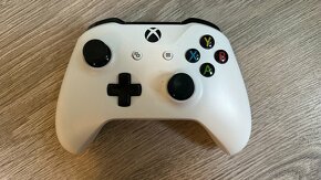 Predám Xbox One S 1TB - 2