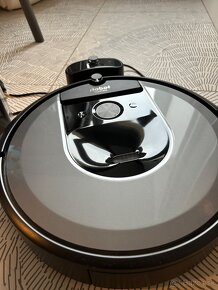 iRobot Roomba i7 - 2