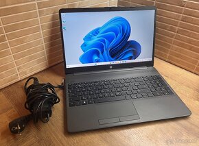 HP 255 G8 / Ryzen 5 5500U / 16GB RAM / 256GB NVME / 15,6” - 2