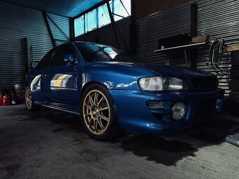 Subaru Impreza STi Type R coupe kupé 1999 22B replika, v ČR - 2