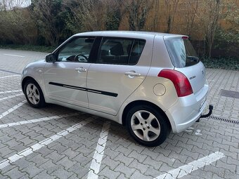 Suzuki Swift 1.3 GLX AC, 68kW, ABS, r.v.2005 KLÍMA, ŤAŽNÉ - 2