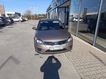 Kia Cee´d 1.4 CVVT EX - 2