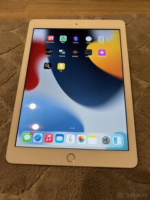 Apple iPad 6 gen, 32 GB - 2