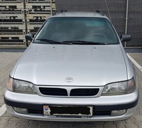 Toyota carina  e  combi 1996 benzín 2,0 - 2