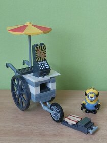 Stavebnica MEGABLOKS - Minions Flying Hot Dogs (Mimoni) - 2