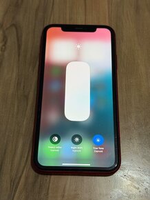 Predám Apple iPhone 11 64GB RED Známky používania - 2