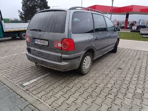 Volkswagen Sharan - 2