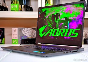 Herný notebook AORUS 15 | QHD 165Hz | i7-13700 | RTX 4070 - 2