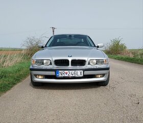 BMW 735i E38 V8 po rekonštrukcii - 2