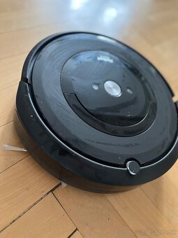 iRobot Roomba e5 - 2