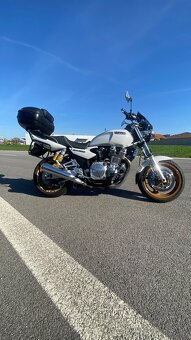 Yamaha xjr1300 - 2