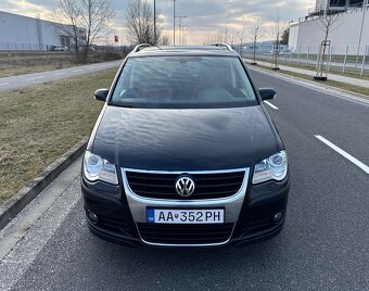 Volkswagen Touran Cross 2.0 TDI 103kW 2007 - 2