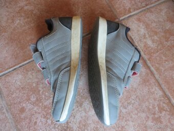 Tenisky ADIDAS - veľ. 28 - vn. dl. 18,5 cm - 2