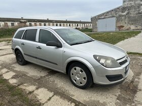 Opel Astra Caravan 1.9cdti 74kw - 2