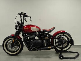 Triumph Bonneville Bobber Gold Line edition - 2