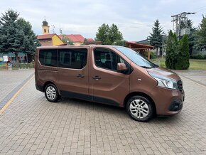 Renault Trafic Bus - 2