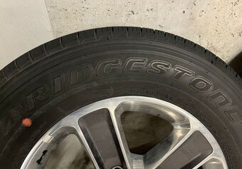 ORIGINÁL JEEP 5x127 R18, 7,5x18 ET44,45.255/70 R18 95% - 2