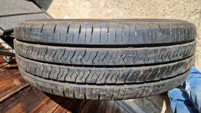 PNEU KUMHO 225 75 R16 C 121/120R - 2