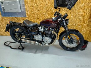 Triumph Bonneville Bobber - 2