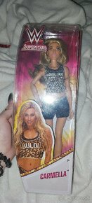 WWE bábika Carmella - 2