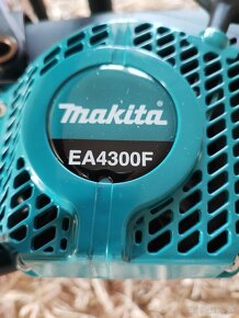 Makita EA4300F/Dolmar PS420 - 2