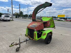 Mobilný štiepkovač na konáre, bubnový ,motor Kubota - 2