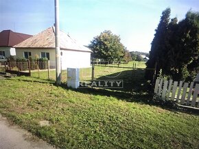 Na predaj veľký stavebný pozemok v Tlmačoch, 1702 m2 - 2