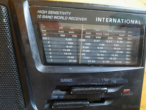 Radio International H90 na baterky - FM, SV, DV, KV - 2