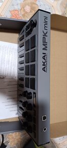 Akai mpk mini mk3 - 2