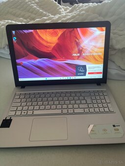 ASUS Vivobook X543 - 2