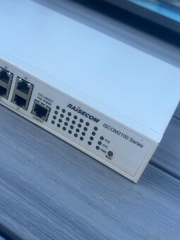 SWITCH RAISECOM ISCOM 2100 28-port POE - 2