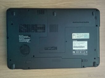 Toshiba Satellite C660-28R - na náhradné diely - 2