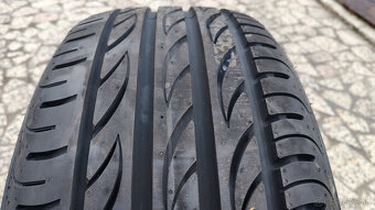 Letné pneu 235/40 R19 --- PIRELLI - 2