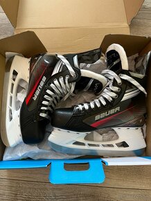 Predám hokejové korčule Bauer Vapor X3 - 2