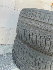 255/40r19 - 2