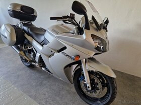 Yamaha FJR 1300 - 2