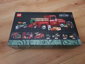 LEGO® Creator Expert 10290 Pick-up Truck - 2